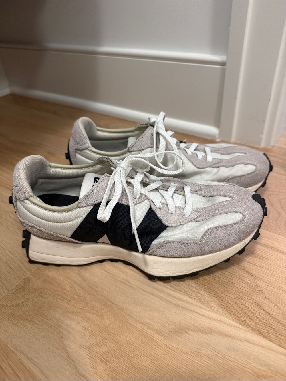 Women’s New Balance Sneakers 327 Sea Salt Size 8 - Picture 2 of 7